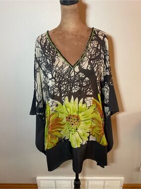 Silk Threads V-Neck Floral Kaftan Tunic Top